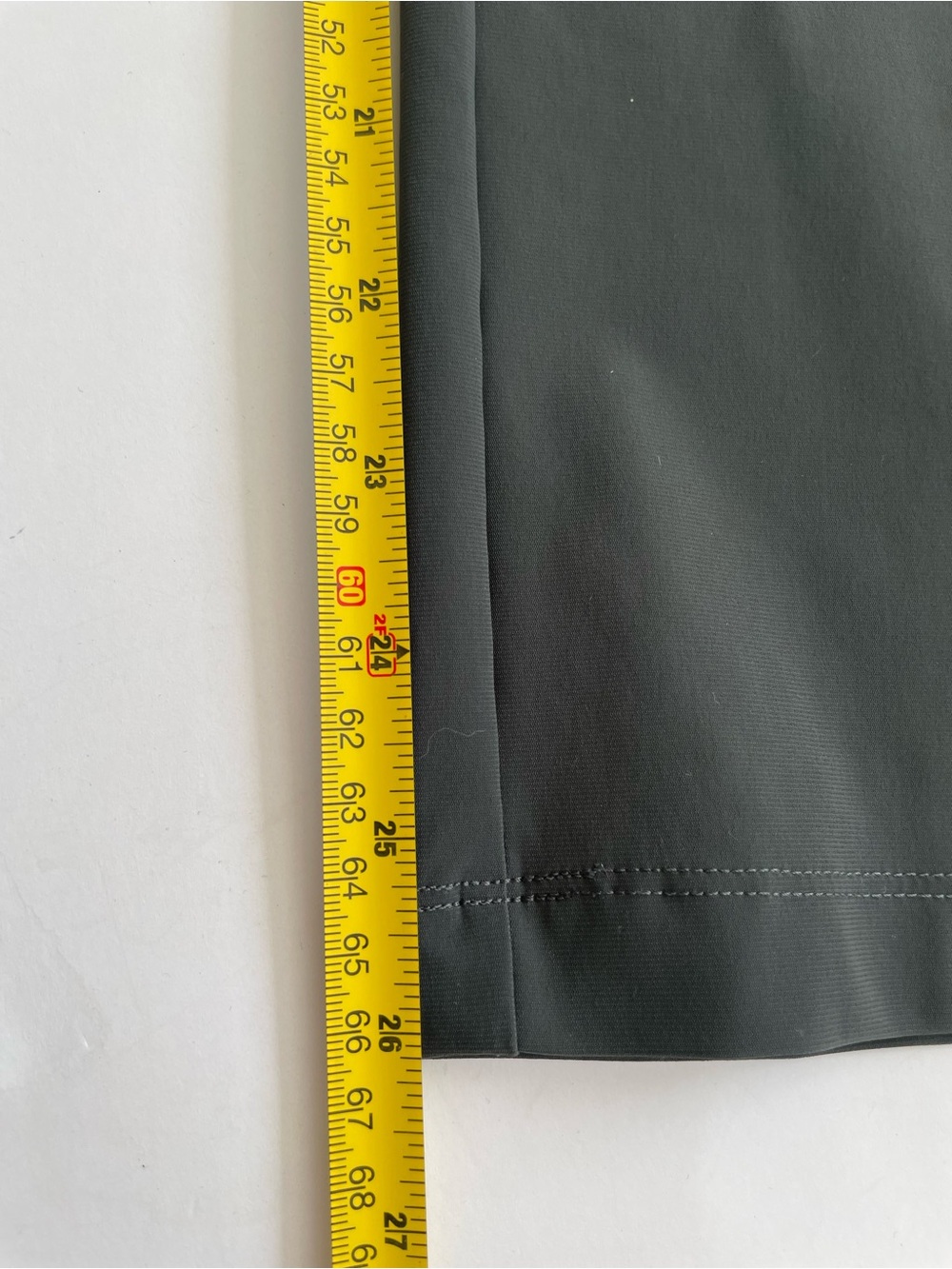 Vuori Miles Ankle Pants Grey Size M Athleisure Casual Work Out Walking Sporty - Picture 16 of 16